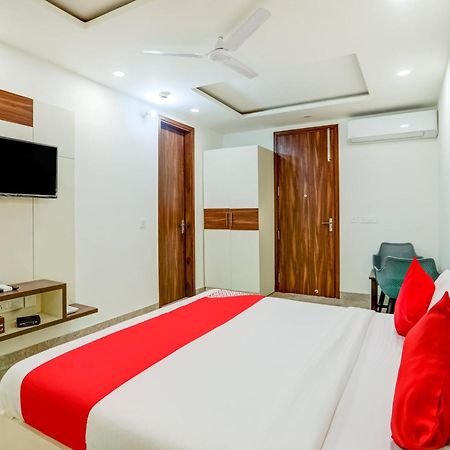 Flagship Happy Inn Delhi  Exterior photo