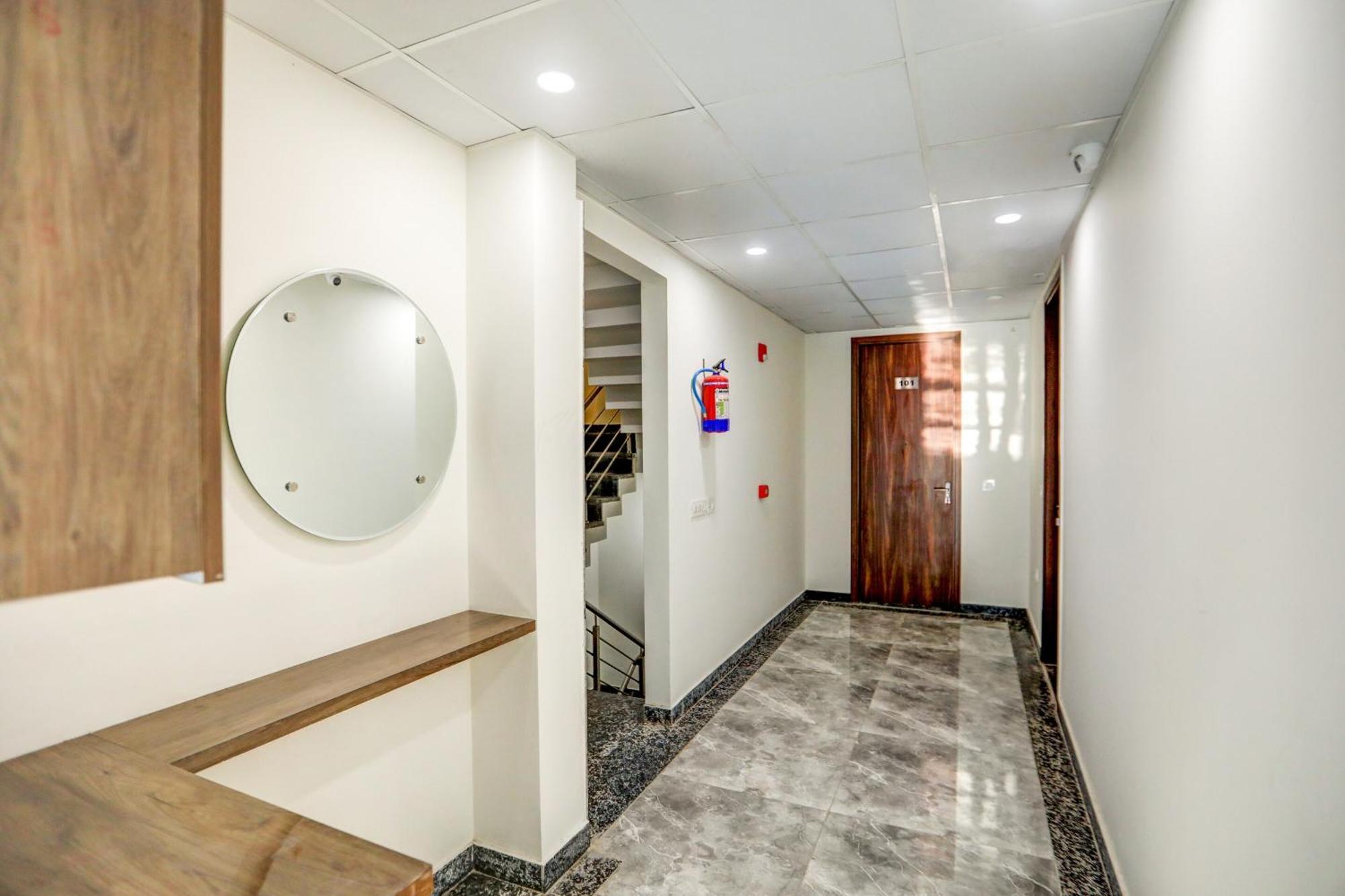 Flagship Happy Inn Delhi  Exterior photo