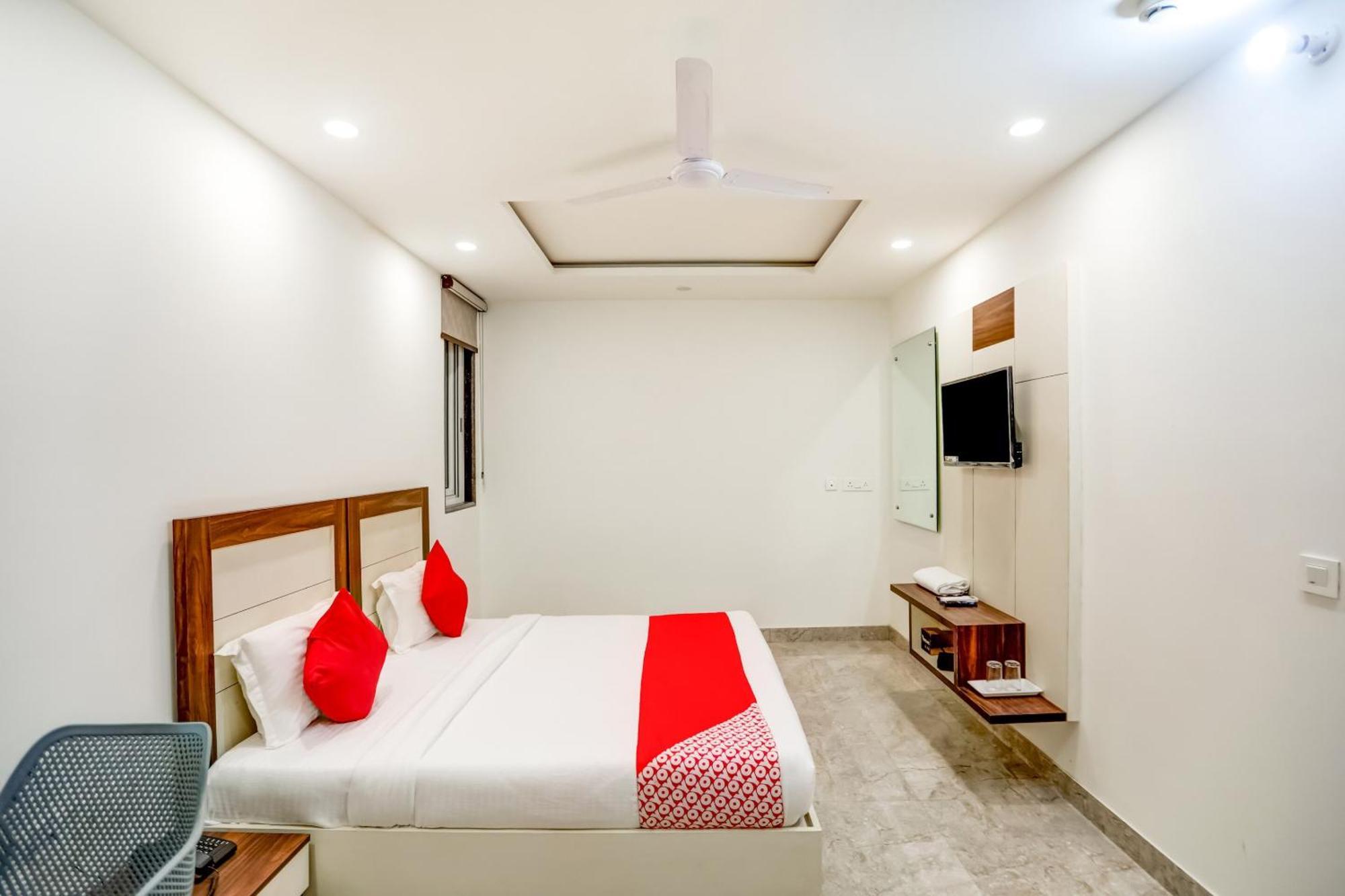 Flagship Happy Inn Delhi  Exterior photo